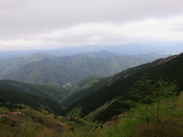 冷水山周辺の雲の様子