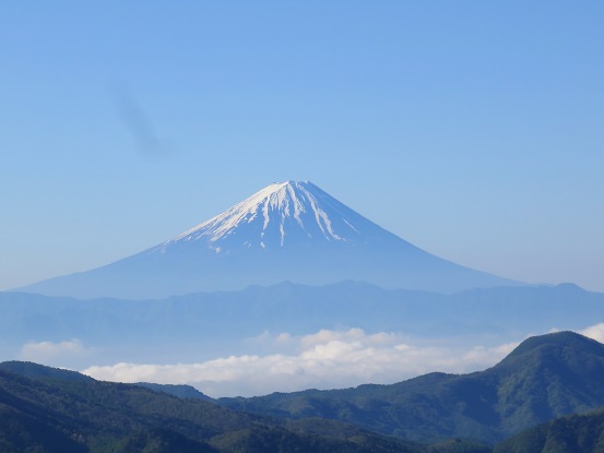 きれいな富士山チョキから