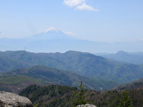 岩稜帯になると景色が開ける