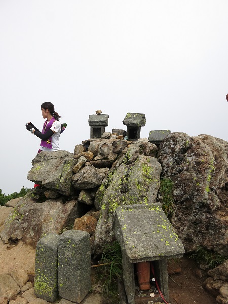 俎嵓は「まないたぐら」と読み標高２,３４６ｍ