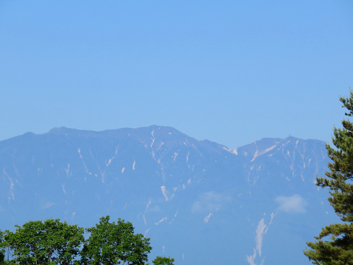 ホッチ峠から南アルプスの鳳凰三山