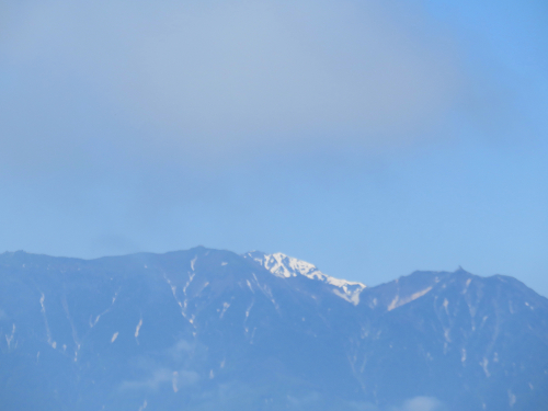 茅ヶ岳から鳳凰三山と北岳遠望