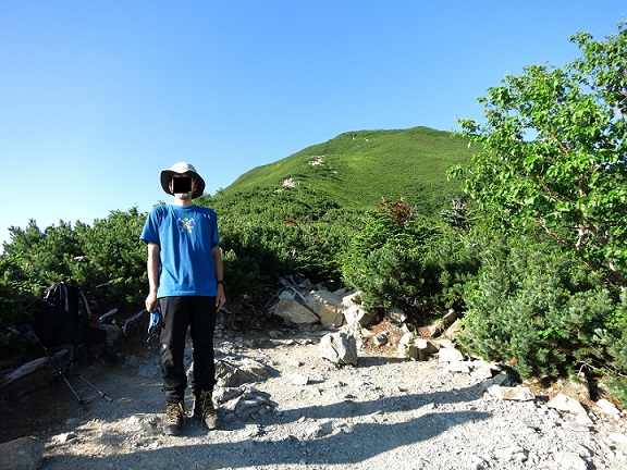 小仙丈ヶ岳と登山者