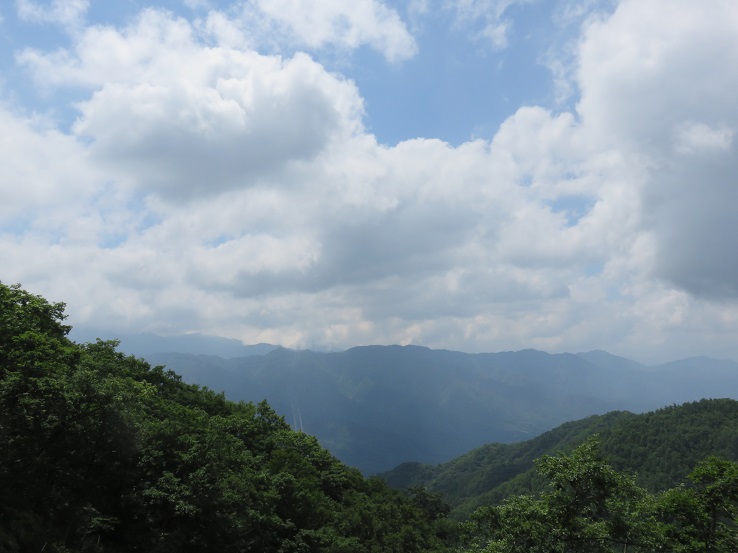 奥秩父の山並み