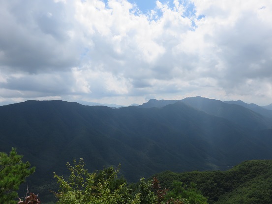 釈迦ヶ岳の山頂からの展望