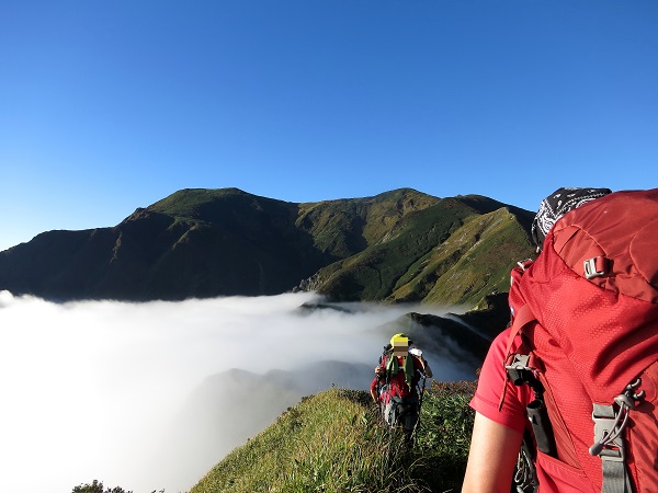 f:id:aohige0718:20170826160803j:plain 谷川岳馬蹄形縦走路茂倉岳方面