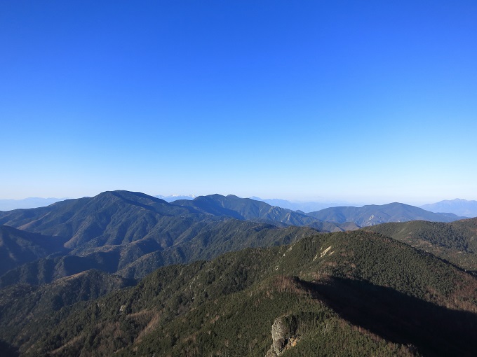 奥秩父縦走路国師ヶ岳に金峰山と瑞牆山