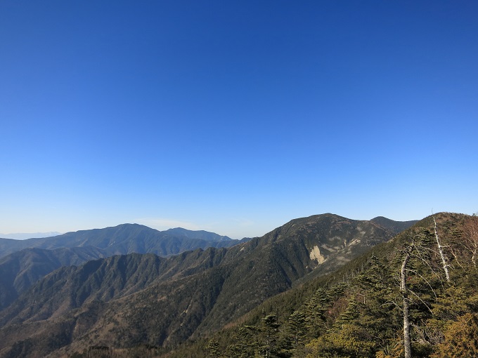 雁坂嶺空気が澄んでいて展望が良く