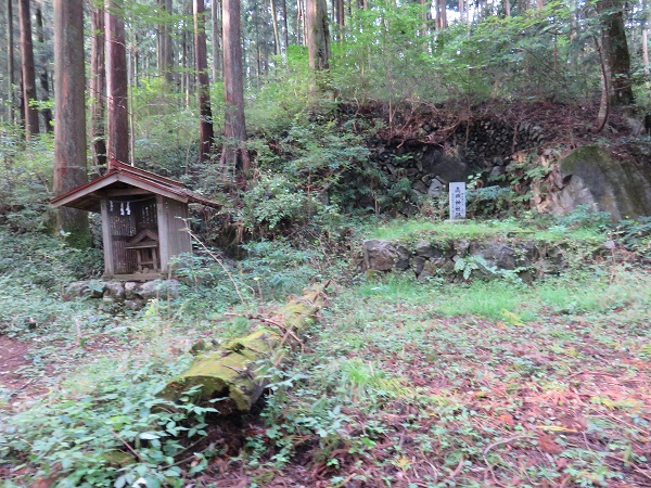 f:id:aohige0718:20170926173236j:plain 高明神社跡地