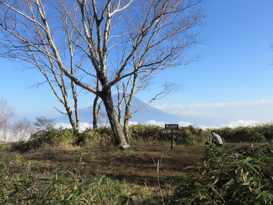 雨ヶ岳の山頂