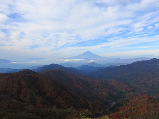 f:id:aohige0718:20171105224821j:plain 尊仏山荘景色