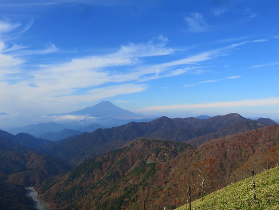 f:id:aohige0718:20171105224954j:plain 富士山