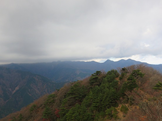 丹沢三峰アップダウン