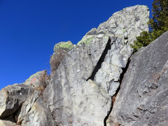 乾徳山岩場ルート