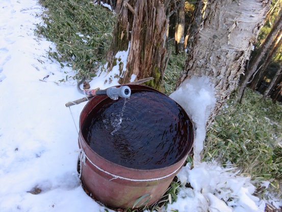 雁坂小屋の水場
