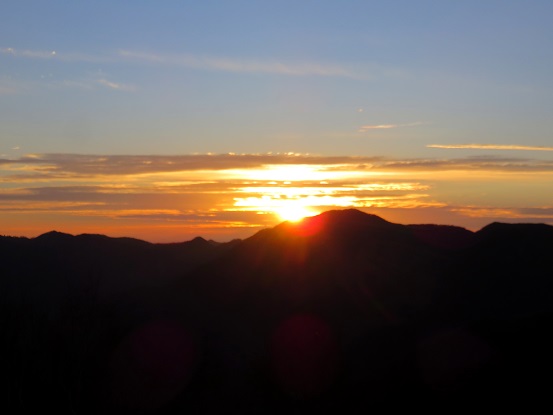 f:id:aohige0718:20171128231855j:plain 奥秩父ご来光