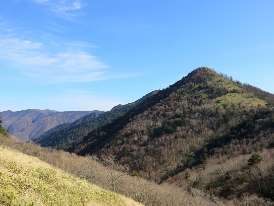 f:id:aohige0718:20171129210607j:plain 燕山から笠取山ルート