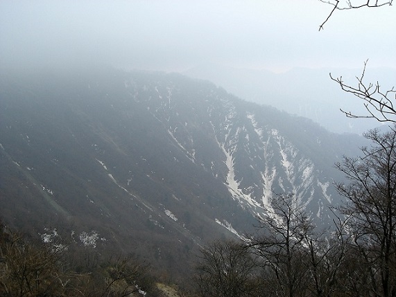 蛭ヶ岳南陵天気が一気に悪くなり