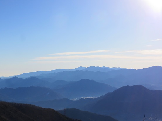 道志山塊、丹沢山塊