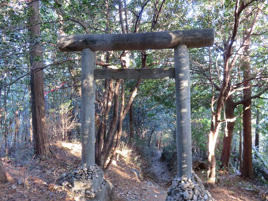 f:id:aohige0718:20180108171814j:plain 金比羅神社の鳥居