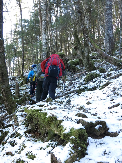 二瀬尾根から和名倉山登山者たち