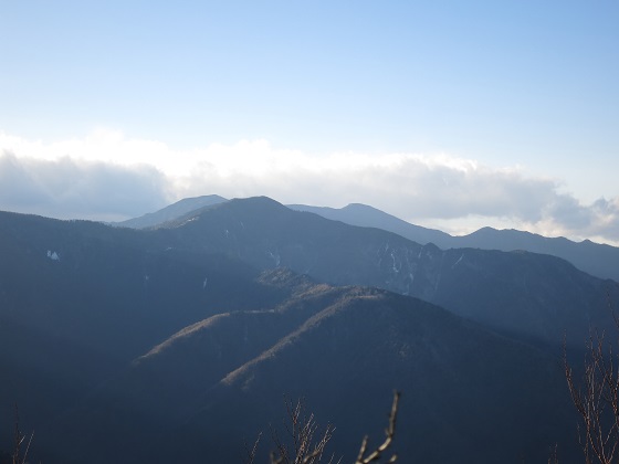 和名倉山周辺から笠取山風景