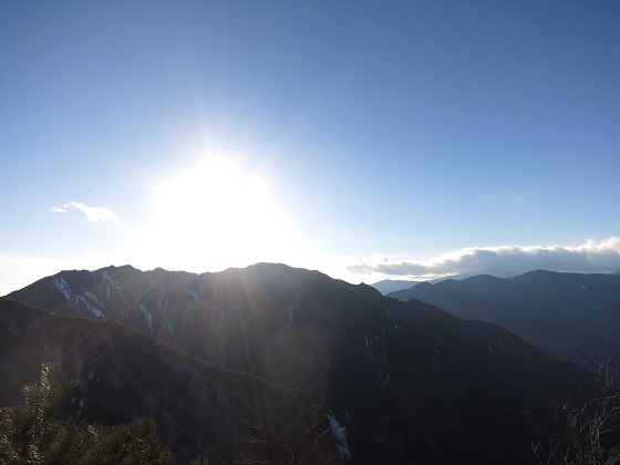 二瀬尾根和名倉山からの奥秩父の山々