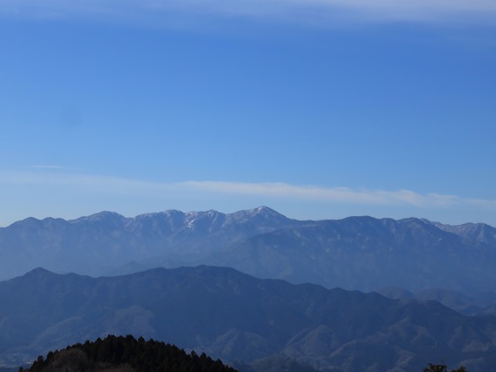 f:id:aohige0718:20180304175714j:plain 私の地元の丹沢山塊