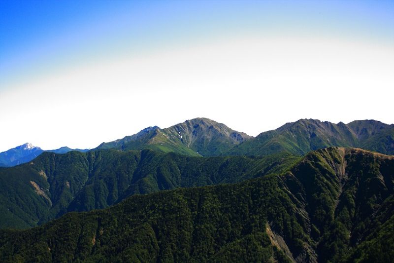 塩見岳から見る間ノ岳