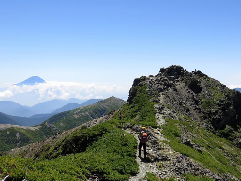 塩見岳西峰・東峰の稜線