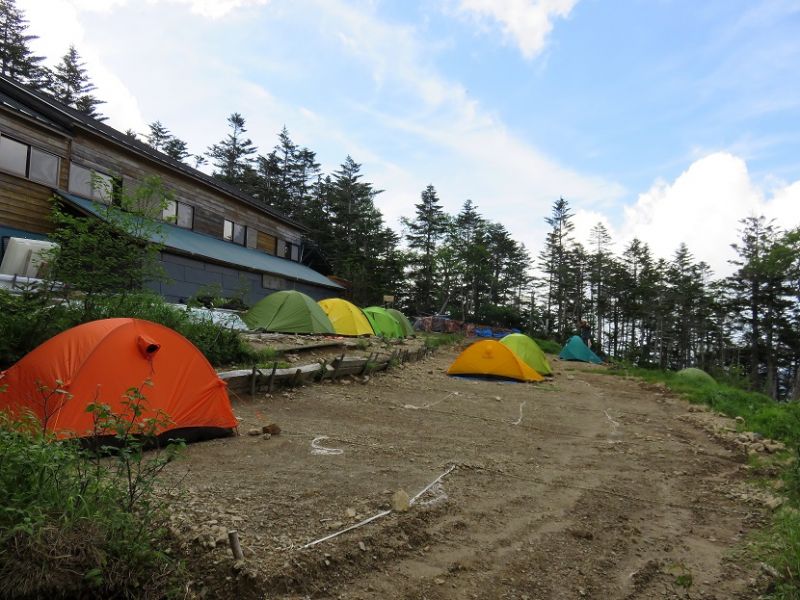 三伏峠小屋のテント場