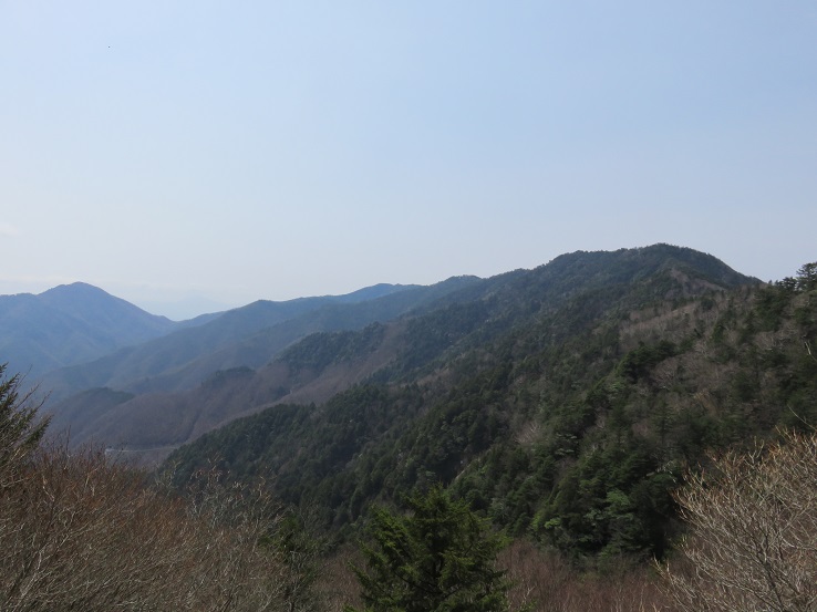 小金沢嶺縦走路