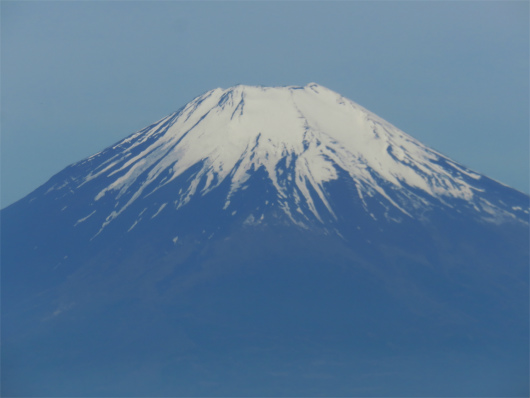 f:id:aohige0718:20180524204440j:plain アップの富士山