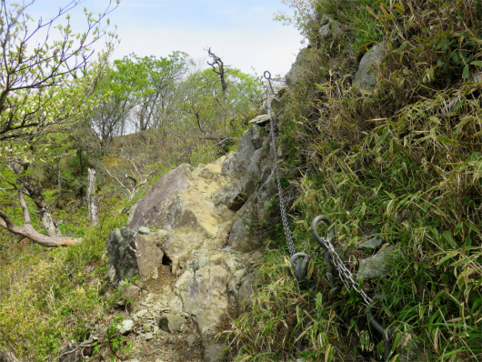 f:id:aohige0718:20180524204600j:plain 痩せ尾根箇所