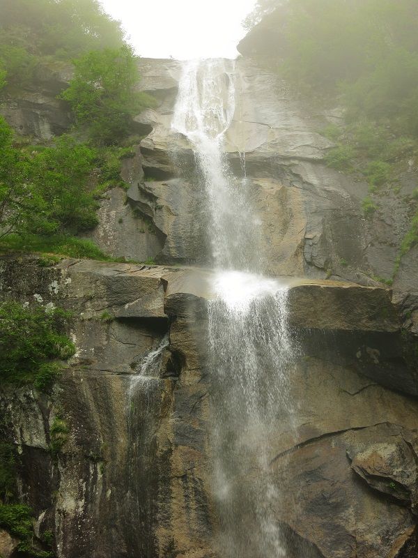 ドンドコ沢から鳳凰三山地蔵岳登山！青木鉱泉～南精進ヶ滝～五色