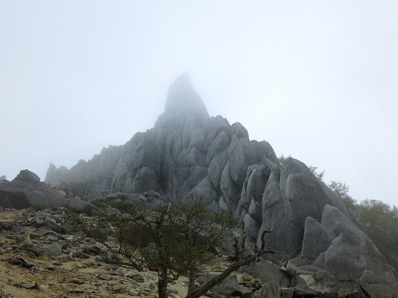 鳳凰三山地蔵岳