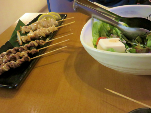 居酒屋銀次焼き鳥サラダ