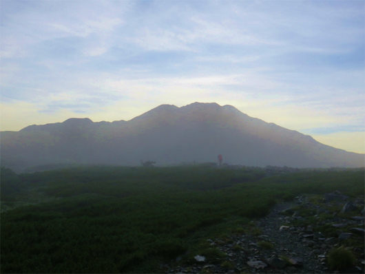 f:id:aohige0718:20180816172103j:plain 赤石岳の夜明け