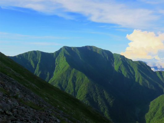 f:id:aohige0718:20180816172400j:plain 聖岳が美し過ぎて