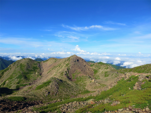 f:id:aohige0718:20180816172706j:plain 赤石岳避難小屋からの展望