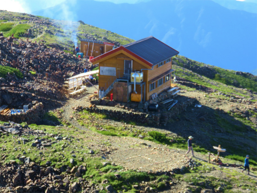 赤石岳避難小屋