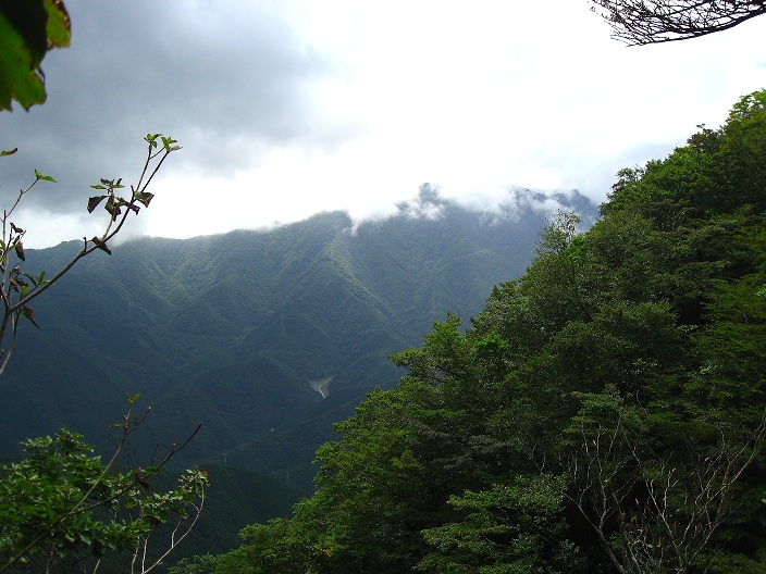 三つ峠山方面遠望