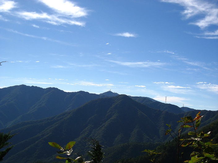 f:id:aohige0718:20181024202922j:plain 目指す三つ峠山