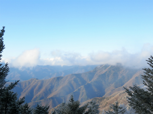 飛龍山方面景色