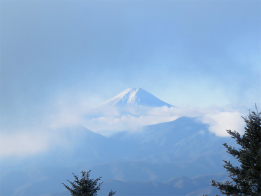 雲取山から富士山景色