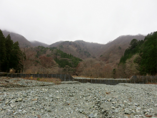 f:id:aohige0718:20181205225348j:plain 丹沢とは思えない静かな山景色