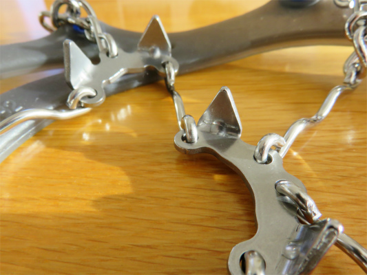 アイゼンの刃小さい