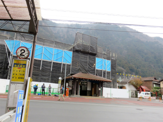 ＪＲ奥多摩駅２番乗り場