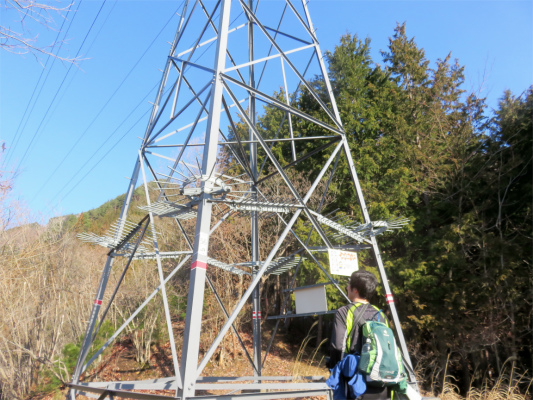 笹子雁ヶ腹摺山登山いきなり急登