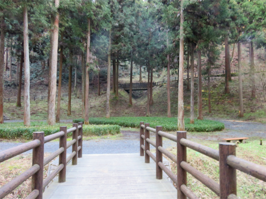 f:id:aohige0718:20190309193520j:plain 御主殿(城主の居)ハイキング